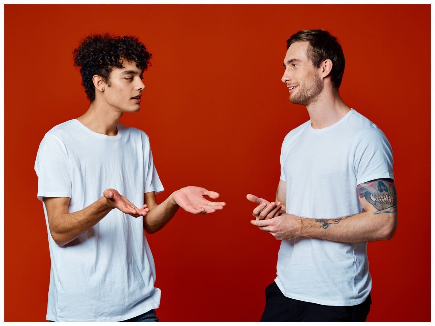 Rewarding yourself and discussing your journey with others will motivate you (Image via Vecteezy)